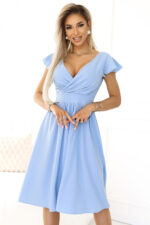 425-12 MATILDE Sukienka z dekoltem i krótkim rękawkiem - BŁĘKITNA - obrazek 5